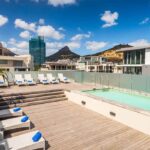 Rooftop-Pool-aha-Harbour-Bridge-Hotel-Suites