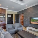 Shepherds-Tree-Executive-Suite-Lounge-and-Kitchenette