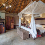 Thatched-Suite-Bed