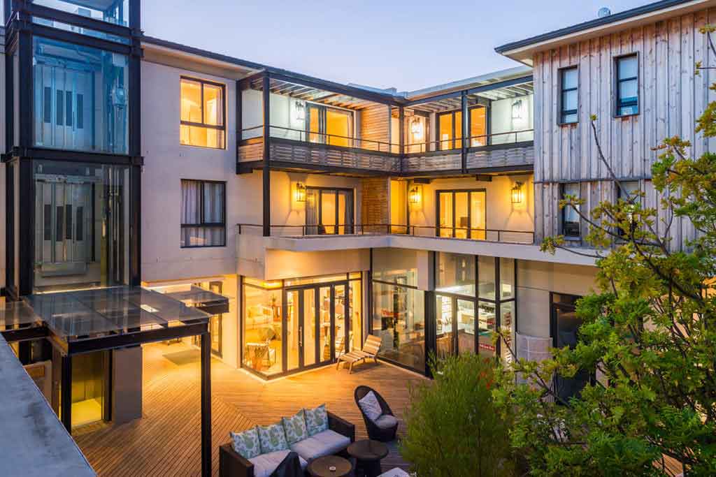 TheRex-192-1024x683-1