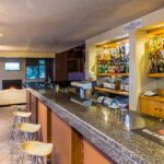 aha-Alpine-Heath-Resort-and-Conference-Center-Muzos-Studio-Bar
